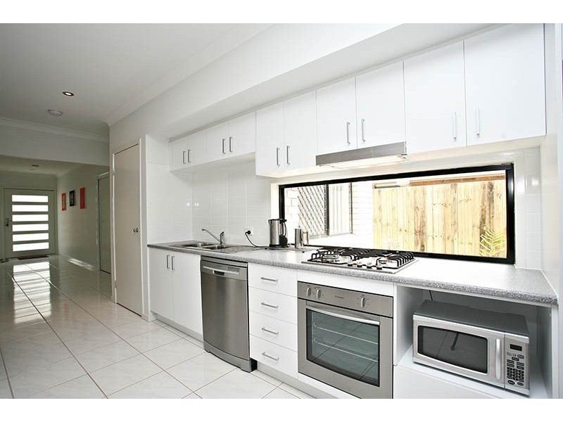 12 Kingdom Circuit, North Lakes QLD 4509