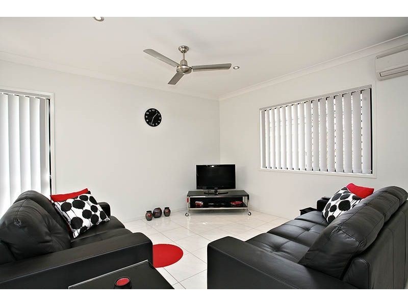 12 Kingdom Circuit, North Lakes QLD 4509
