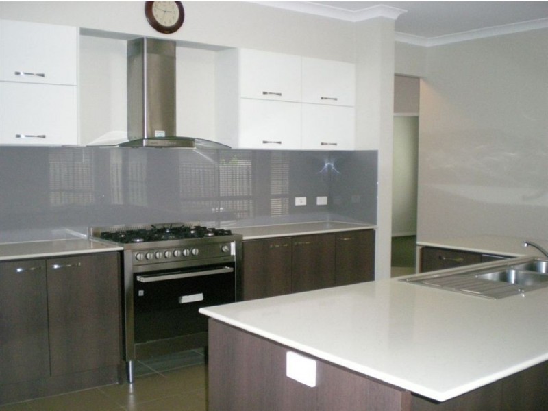 19 Wallaroo Circuit, North Lakes QLD 4509