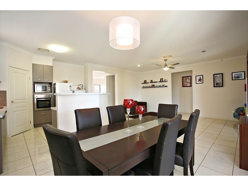 102 Possum Parade, North Lakes QLD 4509