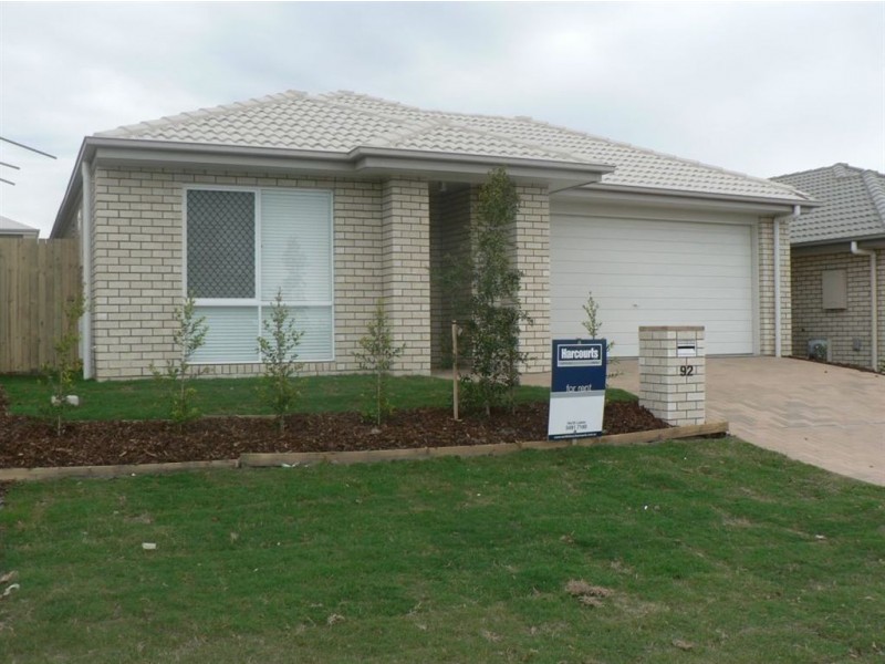 92 Mackintosh Drive, North Lakes QLD 4509