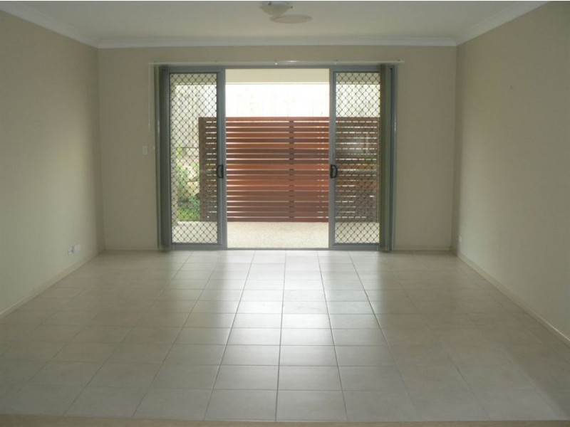 9 Rawlins Cres, North Lakes QLD 4509