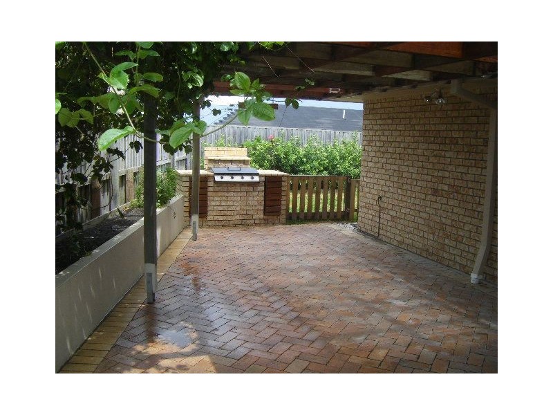 10 Byfield Street, North Lakes QLD 4509