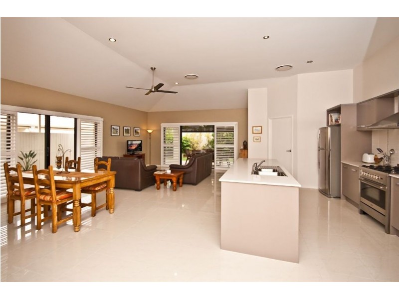 17 Ballesteros Street, North Lakes QLD 4509