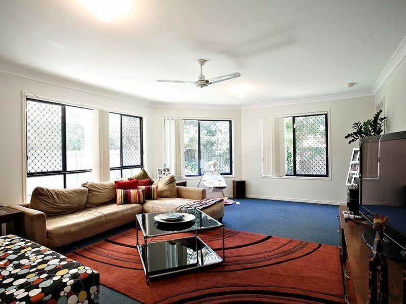 12 Heathcote Avenue, North Lakes QLD 4509