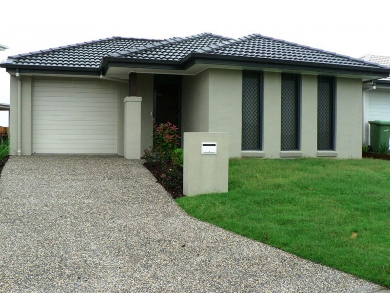 3 Moonie Cr, North Lakes QLD 4509