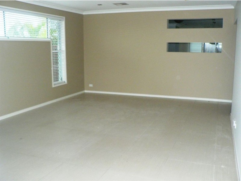 28 Forrestal Cct, North Lakes QLD 4509