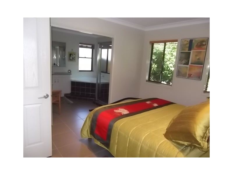 2 Burgan Place, North Lakes QLD 4509