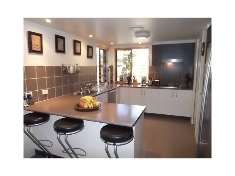 2 Burgan Place, North Lakes QLD 4509