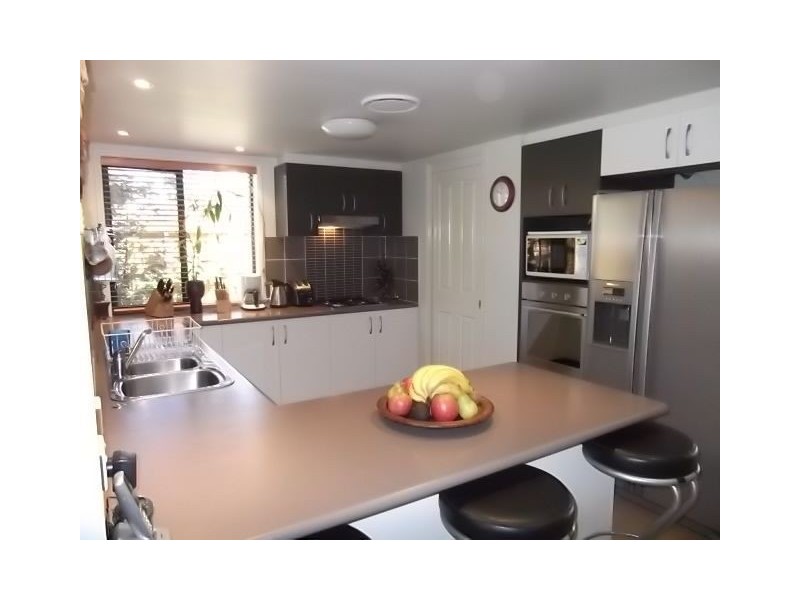 2 Burgan Place, North Lakes QLD 4509