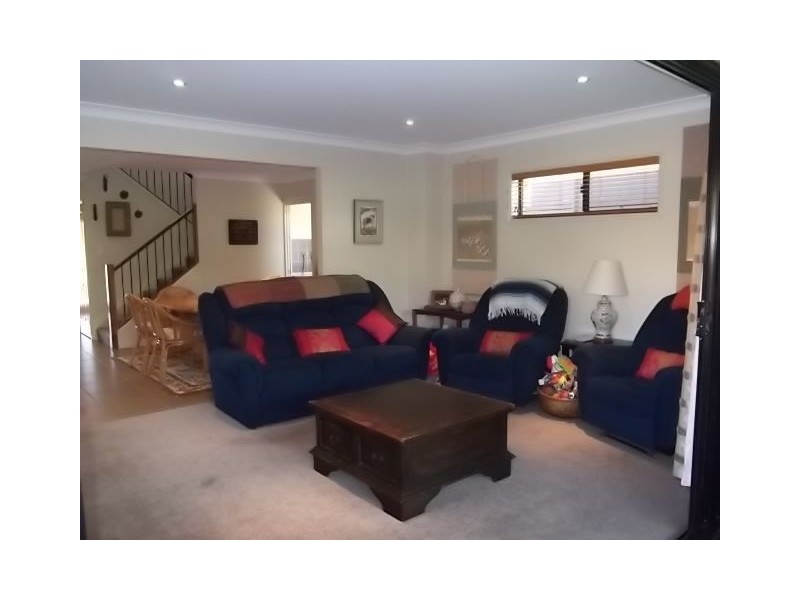 2 Burgan Place, North Lakes QLD 4509