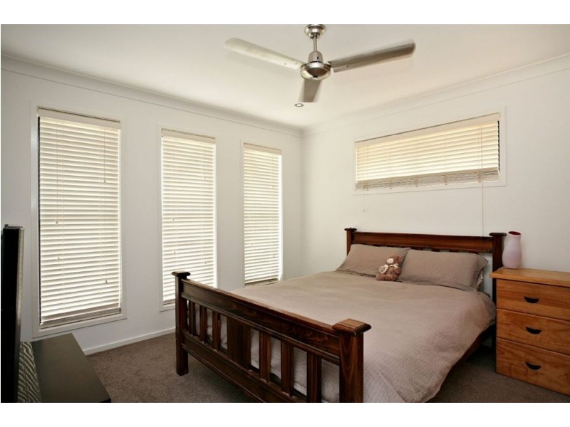 51 Sears Parade, North Lakes QLD 4509