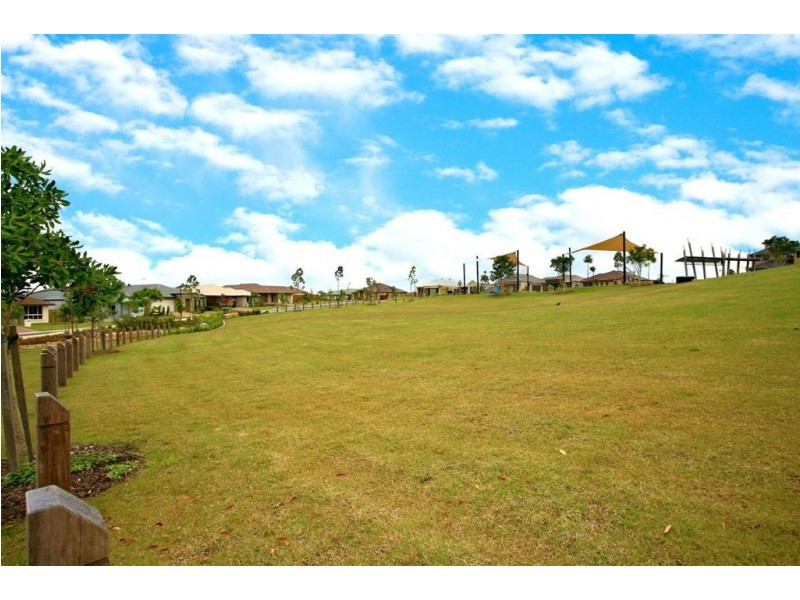 51 Sears Parade, North Lakes QLD 4509