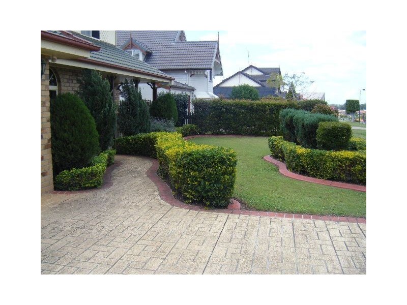 65 Castle Hill Drive, Murrumba Downs QLD 4503