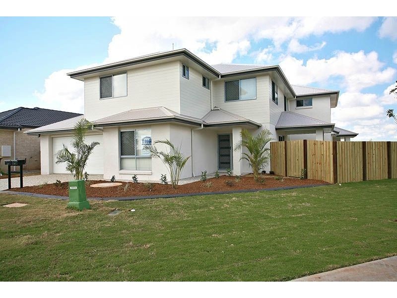 1/2 Hirsch Street, North Lakes QLD 4509