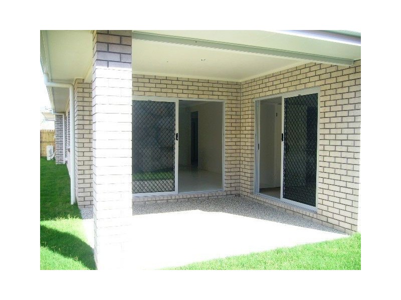 7 Severn Cr, North Lakes QLD 4509