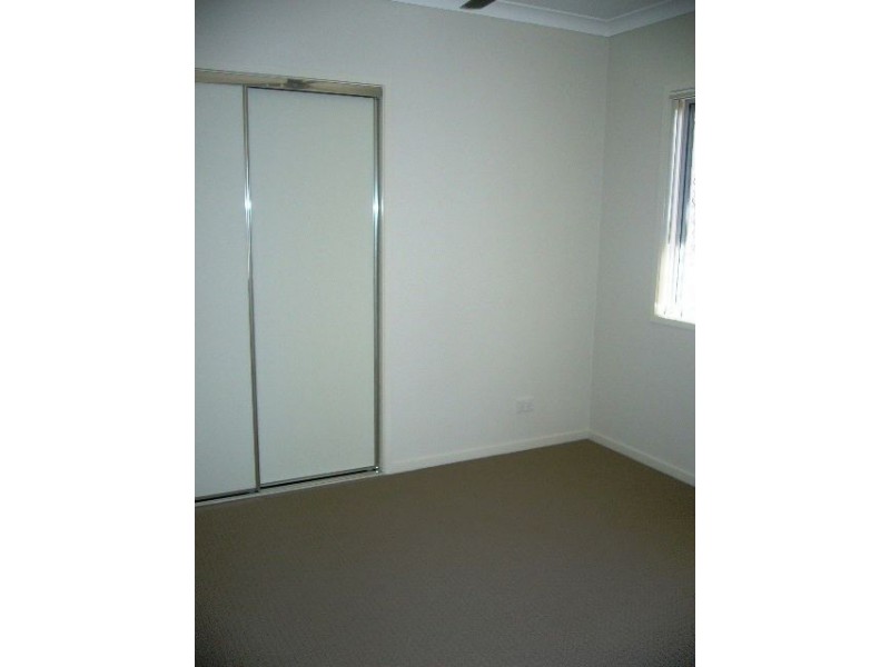 7 Severn Cr, North Lakes QLD 4509