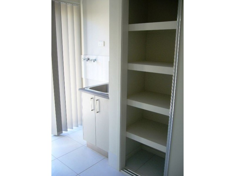 7 Severn Cr, North Lakes QLD 4509