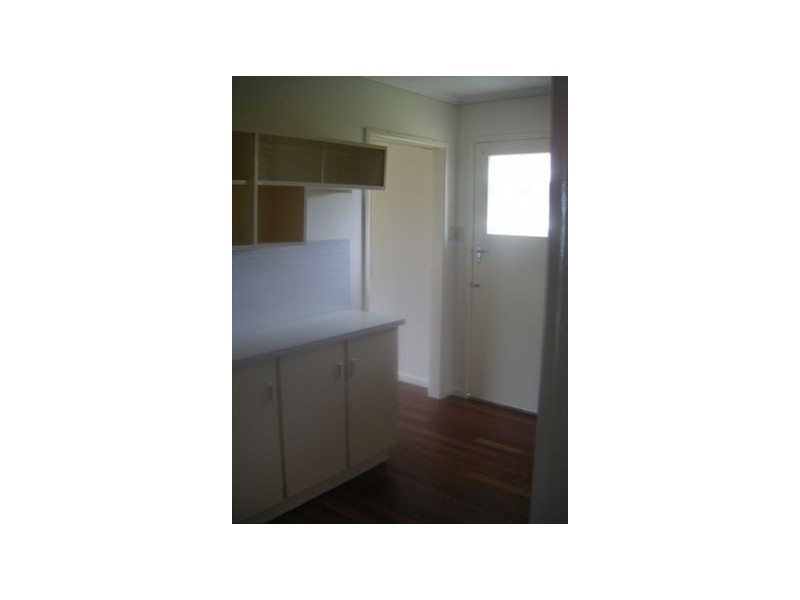 41 Flinders Pde, Scarborough QLD 4020