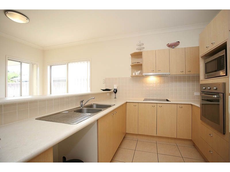 42 Marsh Parade, North Lakes QLD 4509