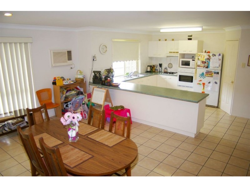 4 Fernwood Street, Kallangur QLD 4503