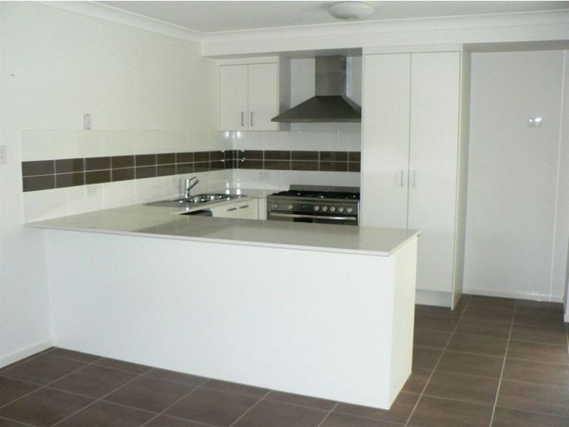 2 Triumph Street, North Lakes QLD 4509