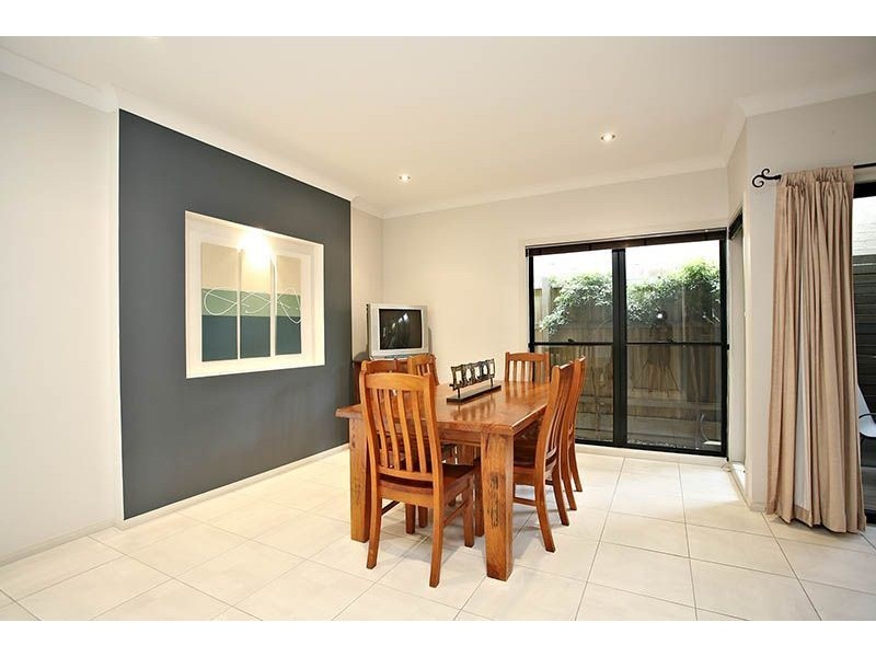 11 Parry Street, North Lakes QLD 4509