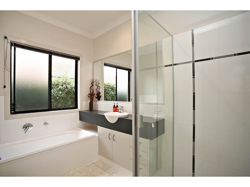 11 Parry Street, North Lakes QLD 4509