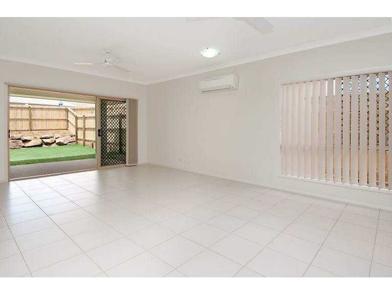 15 Lomond Street, North Lakes QLD 4509