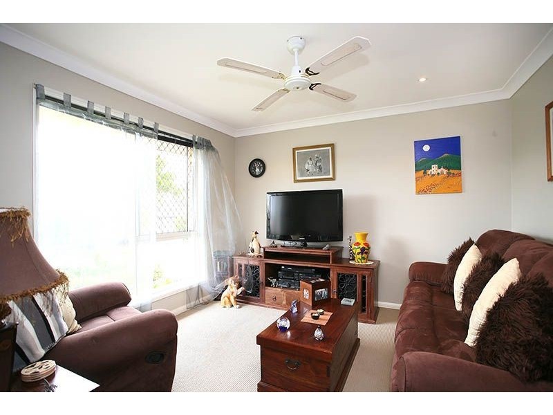 14 Macadam Court, Kallangur QLD 4503