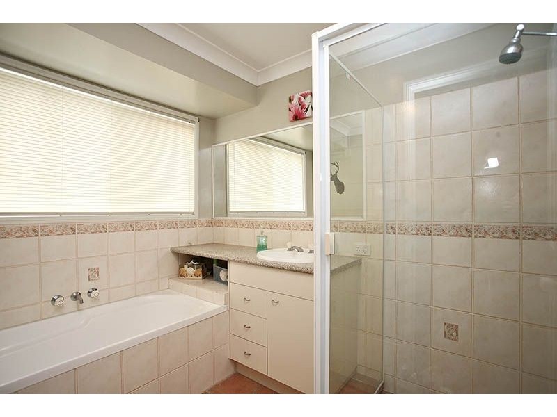 14 Macadam Court, Kallangur QLD 4503