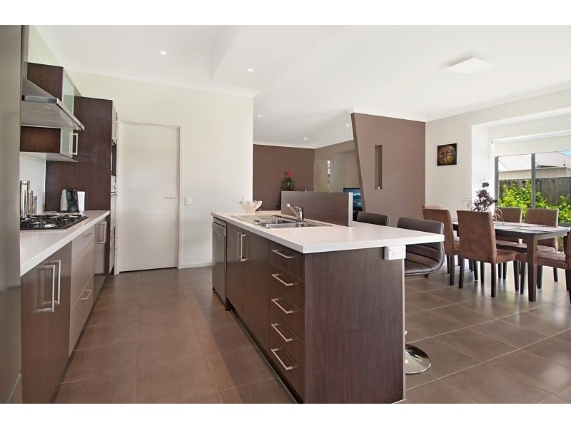 3 Hare Street, North Lakes QLD 4509