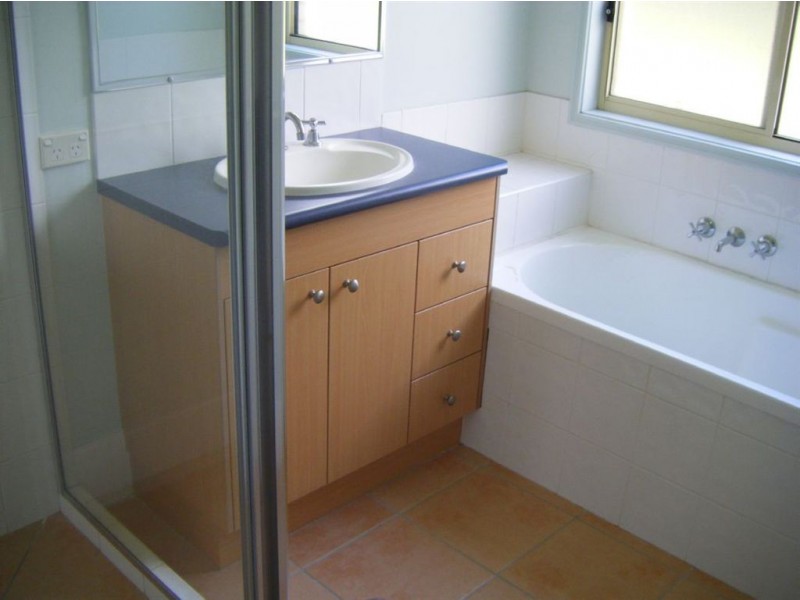 11 Moorrinya Cct, North Lakes QLD 4509