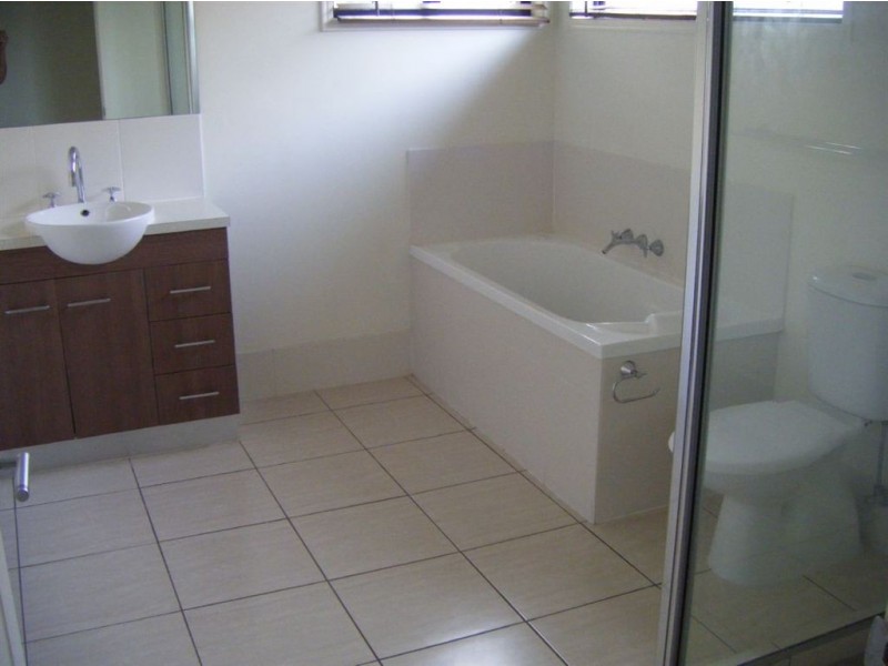 30 Sandpiper Ave, North Lakes QLD 4509