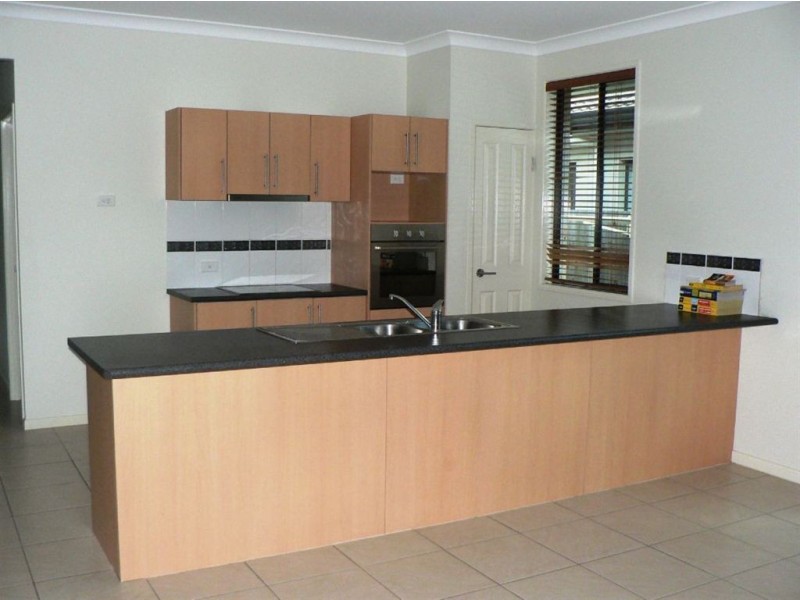 22 Kurrajong Cct, North Lakes QLD 4509