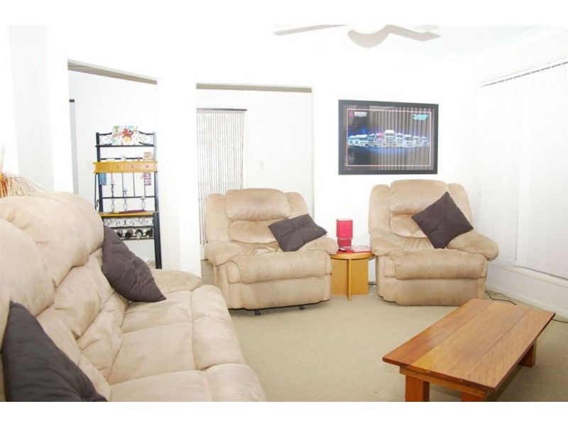 16 Candle Crescent, Caboolture QLD 4510