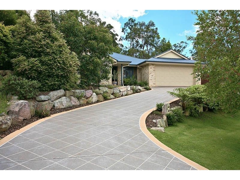 28 Pine Crest Drive, Kallangur QLD 4503