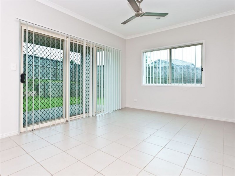 15 Echidna Parade, North Lakes QLD 4509