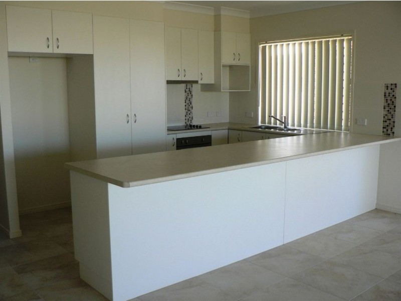 29 Daintree Cct, North Lakes QLD 4509