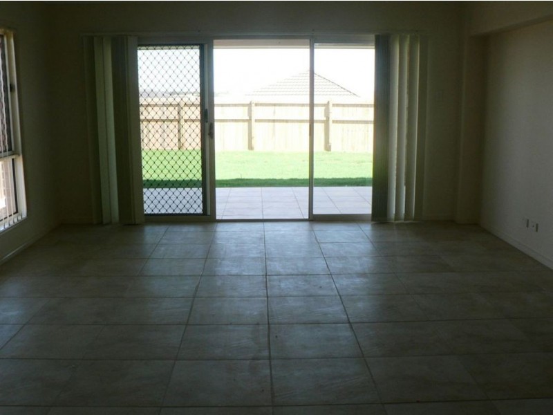 29 Daintree Cct, North Lakes QLD 4509