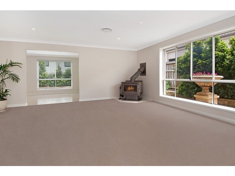 1 Thomson Close, North Lakes QLD 4509