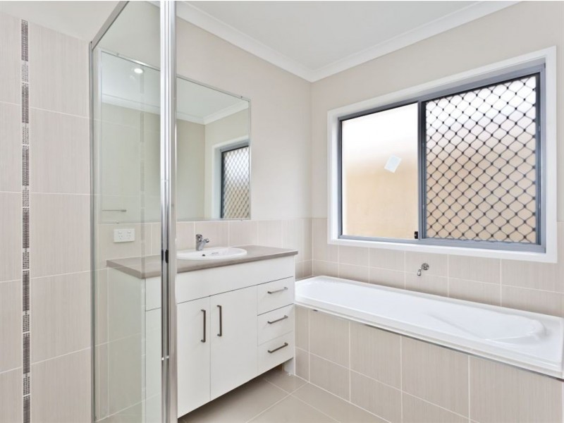 24 Merion Crescent, North Lakes QLD 4509