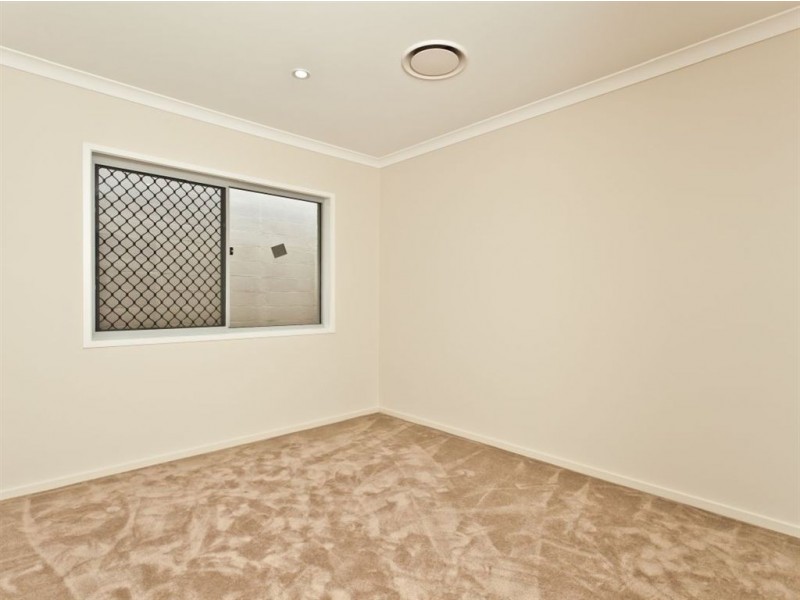 24 Merion Crescent, North Lakes QLD 4509