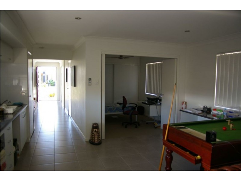 14 Chrysler Parade, North Lakes QLD 4509