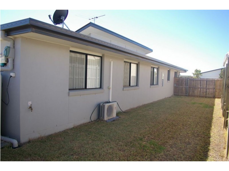 14 Chrysler Parade, North Lakes QLD 4509