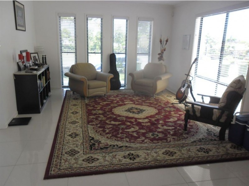 6 Bettong Place, North Lakes QLD 4509
