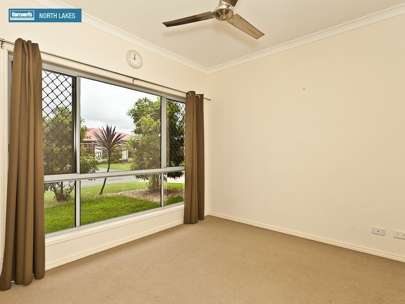 10 Kangaroo Street, North Lakes QLD 4509