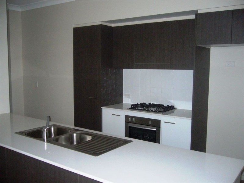 3 Riviera Cr, North Lakes QLD 4509