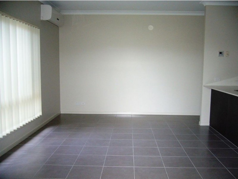 3 Riviera Cr, North Lakes QLD 4509