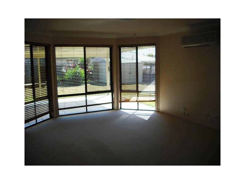 5 Otway Parade, North Lakes QLD 4509